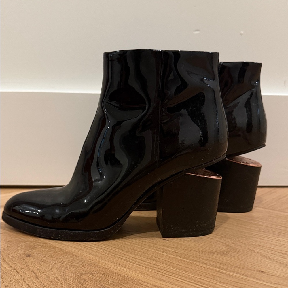 Alexander Wang Patent leather RGHW CUT-OUT ANKLE BOOTS